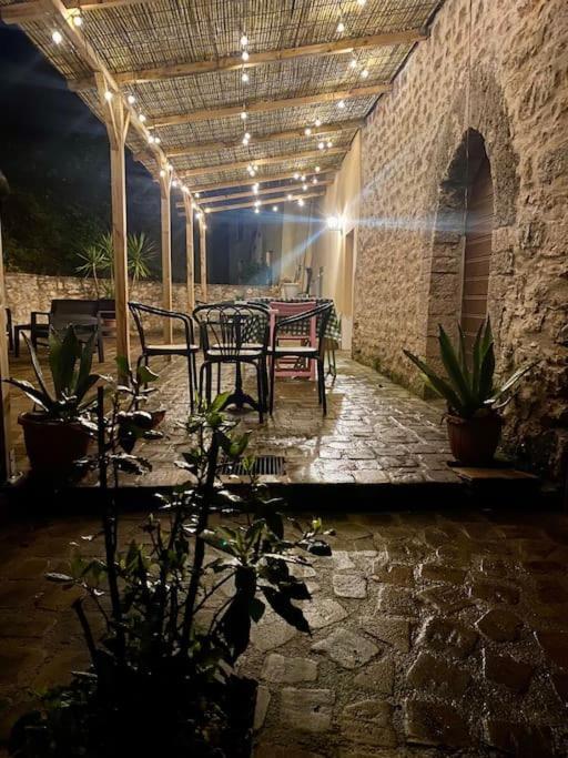 Casa Vacanze Fonte Del Menotre Foligno Eksteriør billede